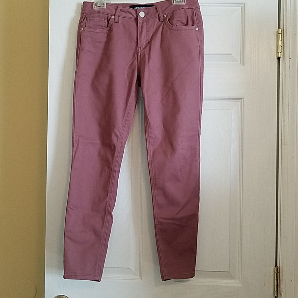 Ankle cropped skinny pants